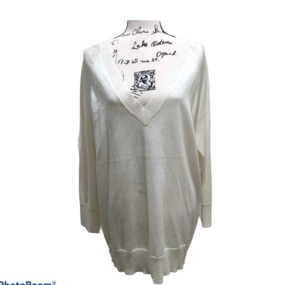 V neck pull over sweater